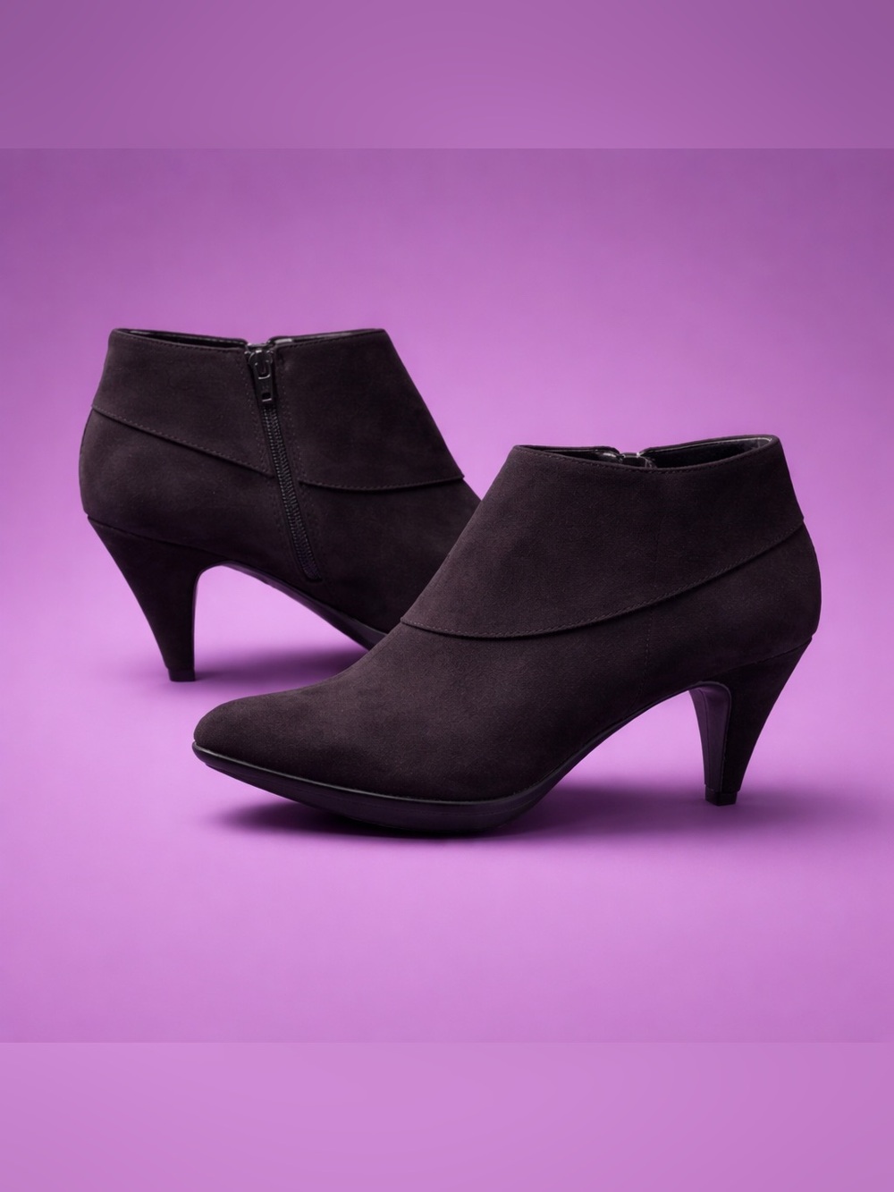 Fioni Black Heeled Ankle Boots - Size 10W